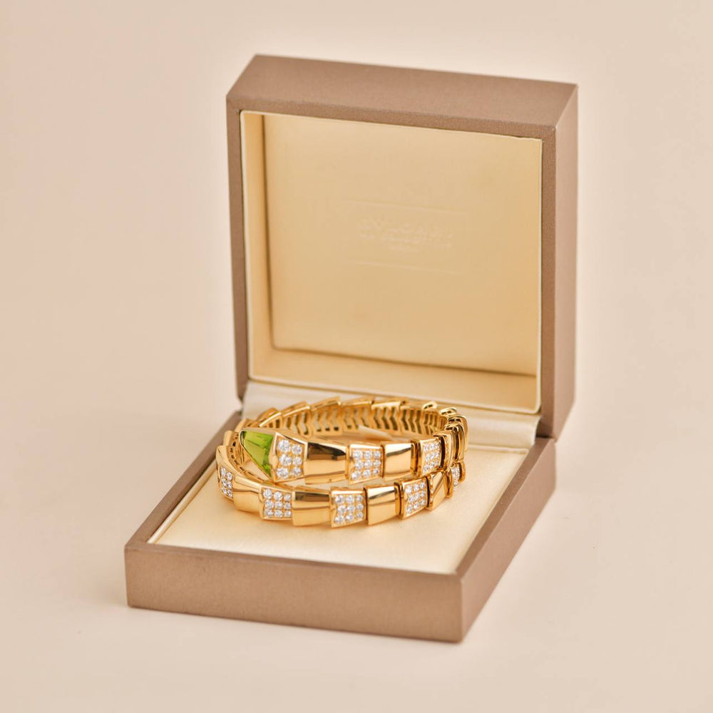 Preowned Bvlgari Serpenti Pave Diamond Peridot 18k Yellow Gold Bracelet Size M