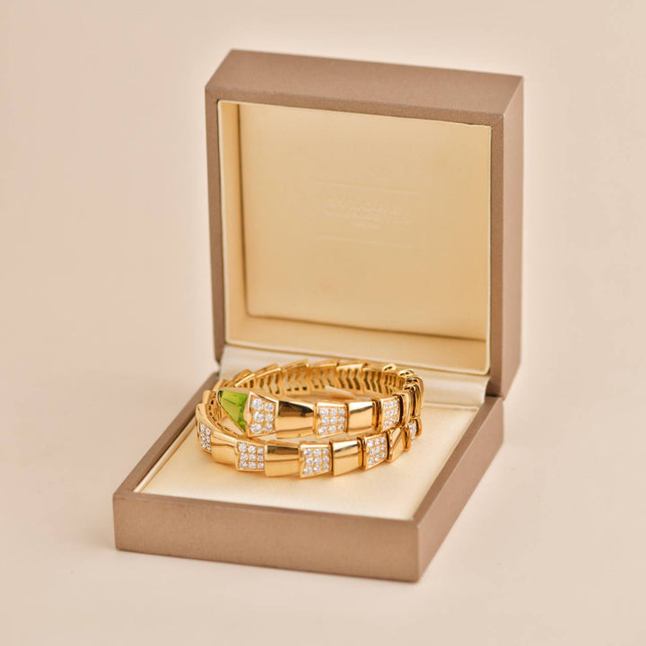 Preowned Bvlgari Serpenti Pave Diamond Peridot 18k Yellow Gold Bracelet Size M