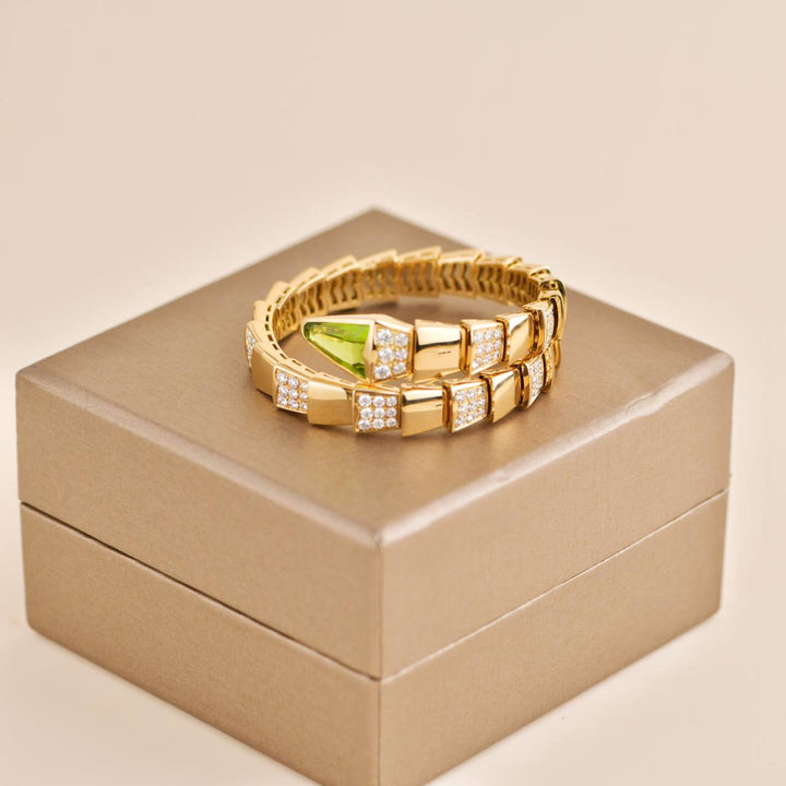 Preowned Bvlgari Serpenti Pave Diamond Peridot 18k Yellow Gold Bracelet