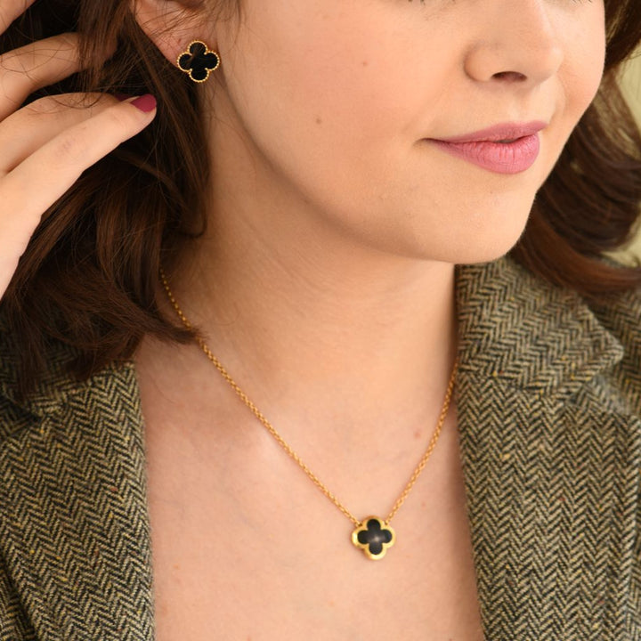 Pre-owned Van Cleef & Arpels Vintage Alhambra Black Onyx Yellow Gold Earrings