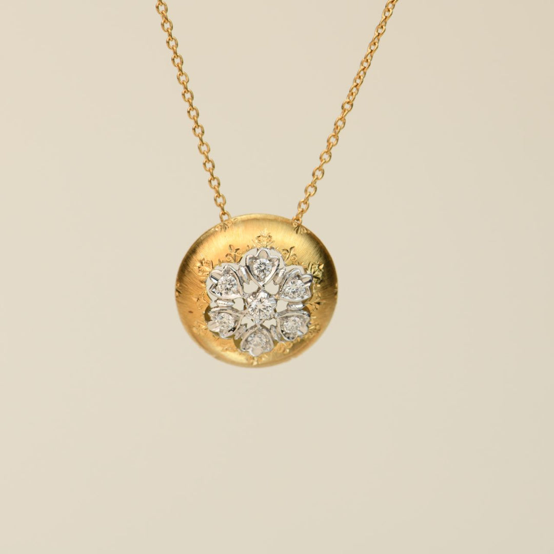 Second Hand Diamond 18K Yellow Gold Pendant Necklace