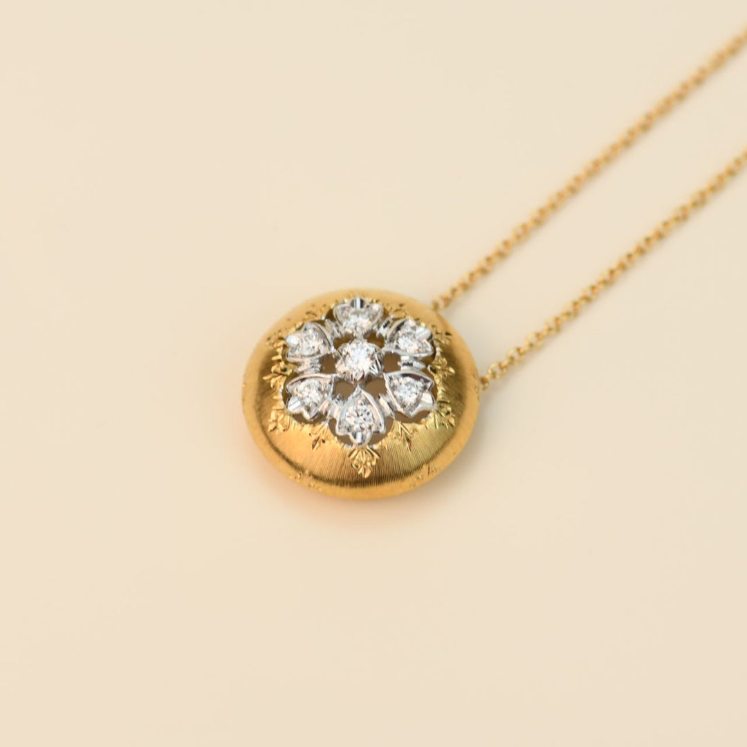 Diamond 18K Yellow Gold Pendant Necklace