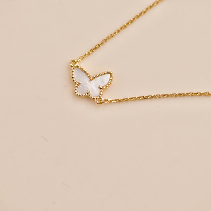 Pre-owned Van Cleef Sweet Alhambra Mother of Pearl Butterfly 18k Yellow Gold Bracelet