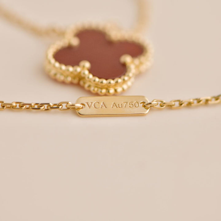 Second Hand Van Cleef Vintage Alhambra Carnelian 18k Yellow Gold Pendant