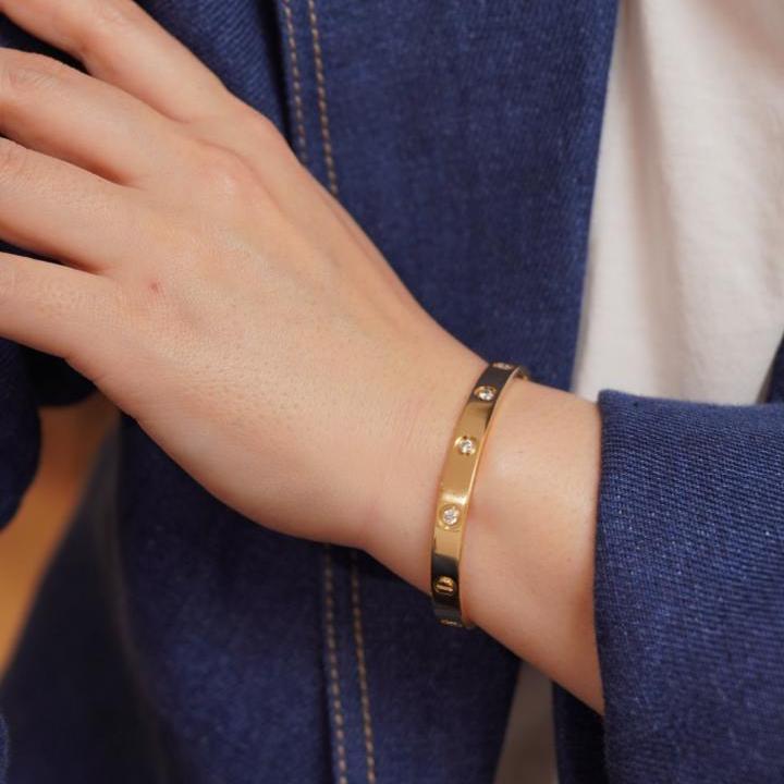 Preowned Cartier Love 10 Diamond 18K Yellow Gold Bracelet Size 17