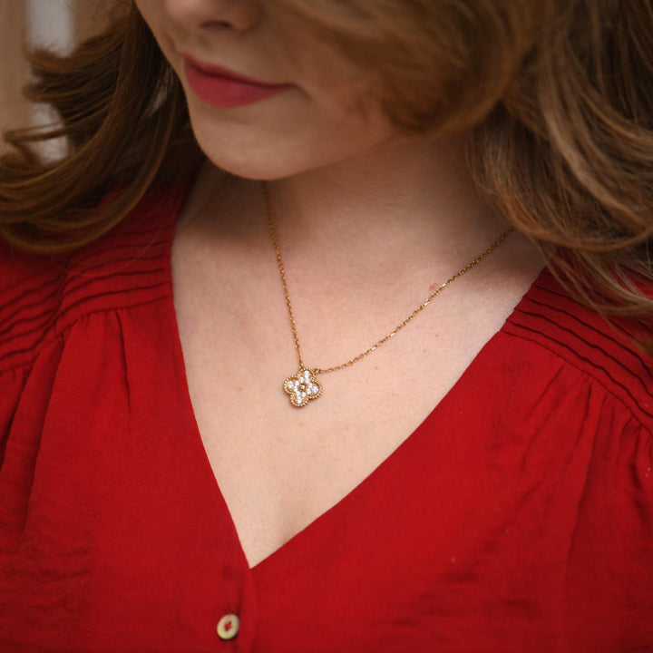 Second Hand Van Cleef & Arpels Vintage Alhambra Yellow Gold Diamond Paved Pendant