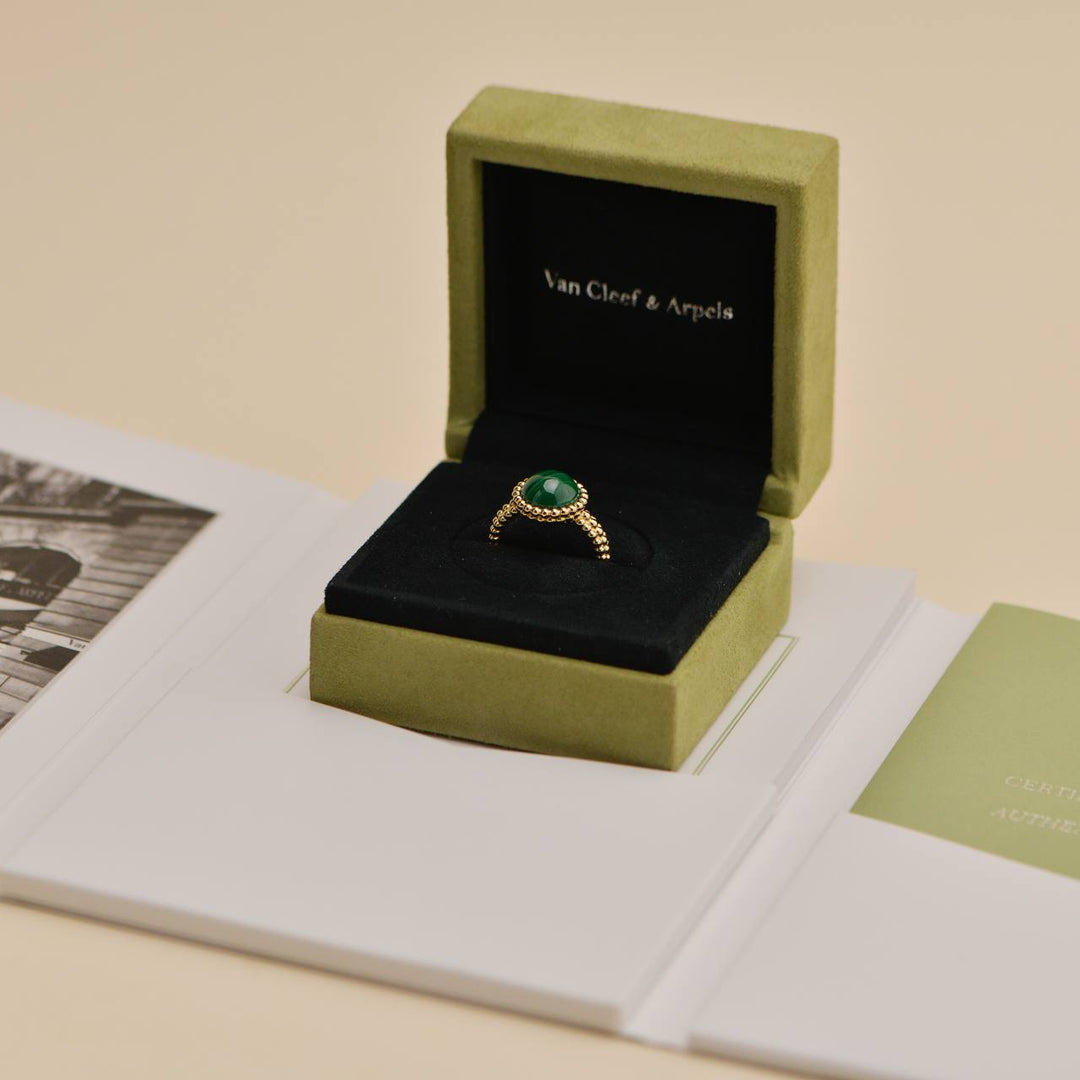 Preowned Van Cleef Perlée Malachite 18k Yellow Gold Ring Size 54