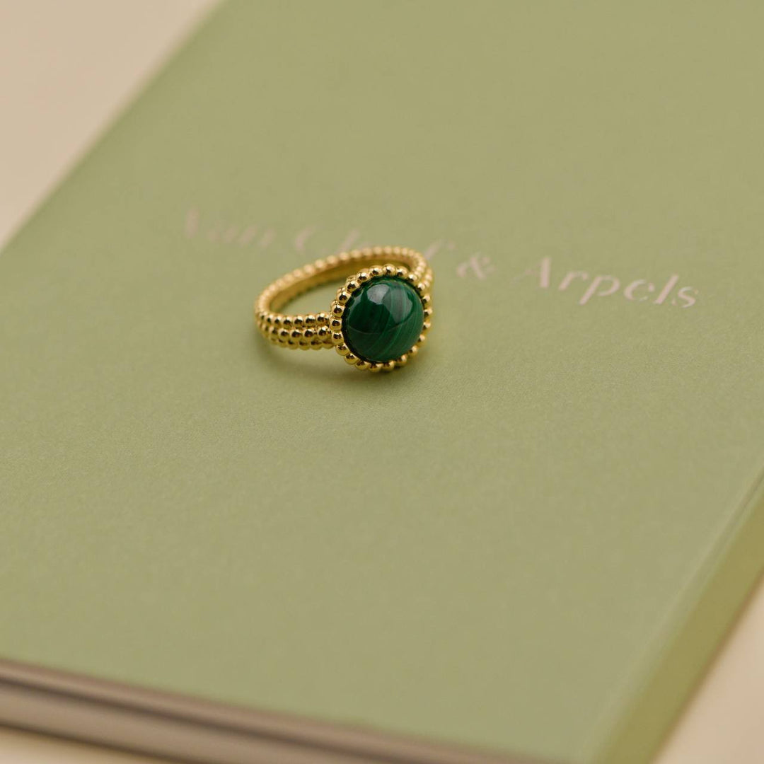 Van Cleef & Arpels Perlée Malachite 18k Yellow Gold Ring Size 54