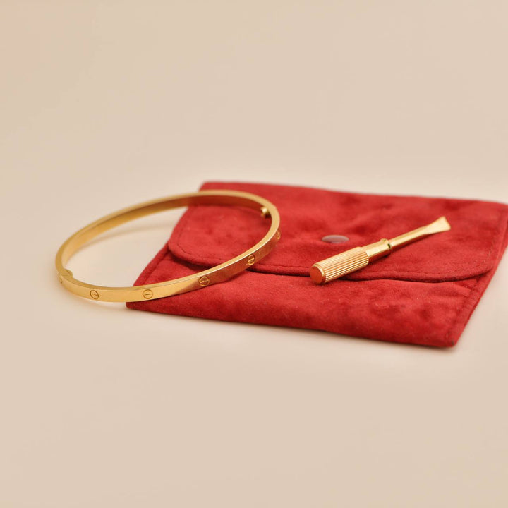 Second hand Cartier Love 18K Yellow Gold Bracelet Small Model Size 18