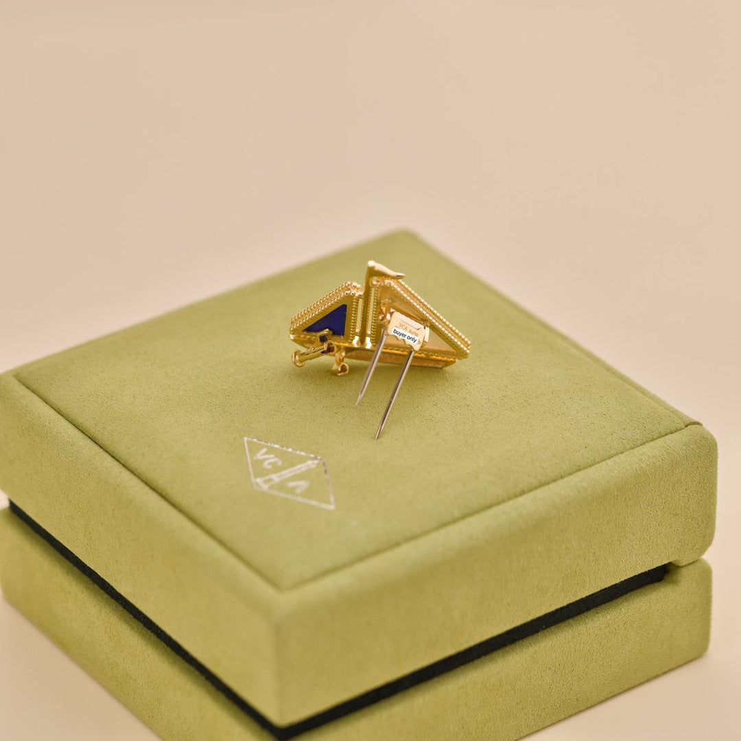 Preloved Van Cleef Lapis Lazuli Mother of pearl Lucky Summer Boat clip