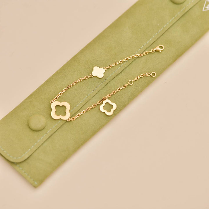 Second Hand Van Cleef & Arpels Byzantine Alhambra 18K Yellow Gold Bracelet
