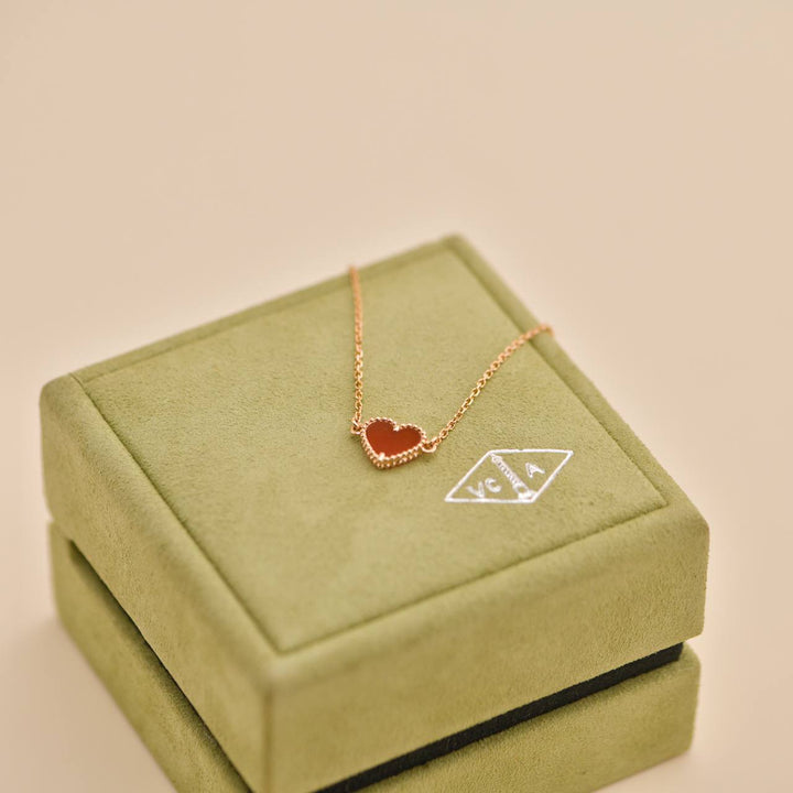 Second Hand Van Cleef & Arpels Sweet Alhambra Carnelian 18K Rose Gold Bracelet