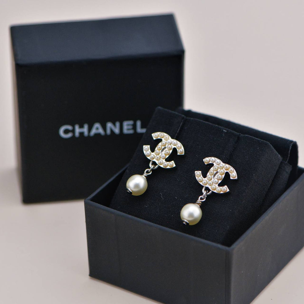 Preowned Chanel CC Logo Faux Pearl Drop Earrings