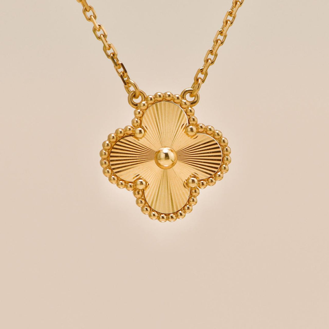 Second Hand Van Cleef & Arpels Guilloché Vintage Alhambra 18K Yellow Gold Pendant