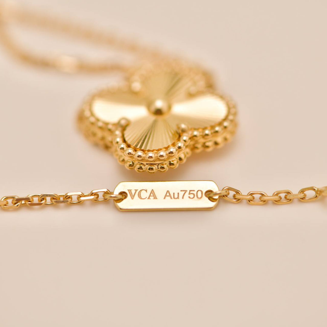 Second Hand Van Cleef Guilloché Vintage Alhambra 18K Yellow Gold Pendant