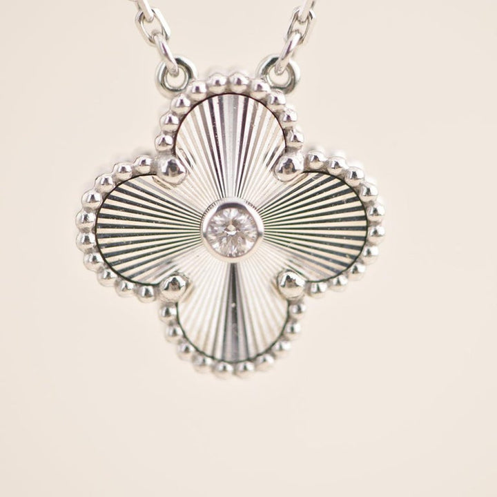 Preloved Van Cleef Vintage Alhambra 2020 Holiday Pendant Necklace