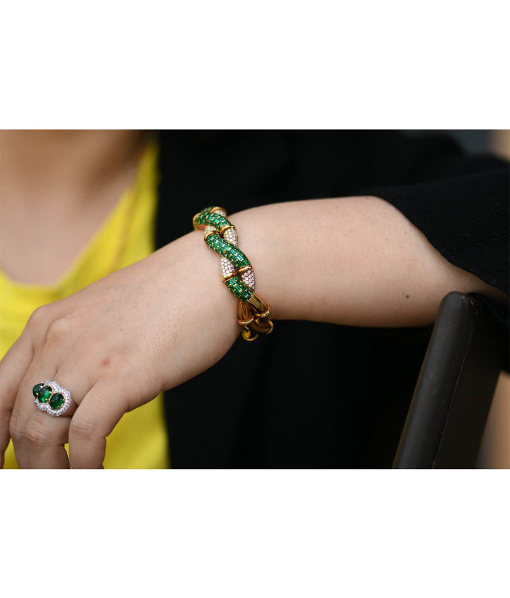 Boucheron Emerald Diamond Gold Bangle Bracelet With Box