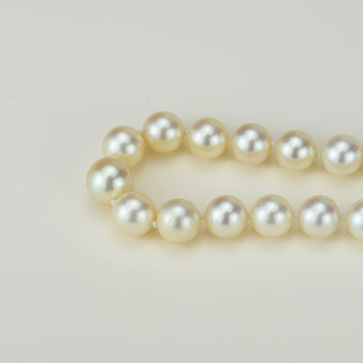 Used Boucheron Pearl Diamond Platinum Necklace