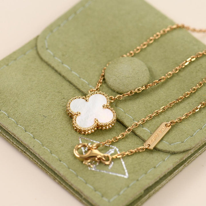Van Cleef & Arpels Vintage Alhambra Mother of pearl 18K Yellow Gold Necklace