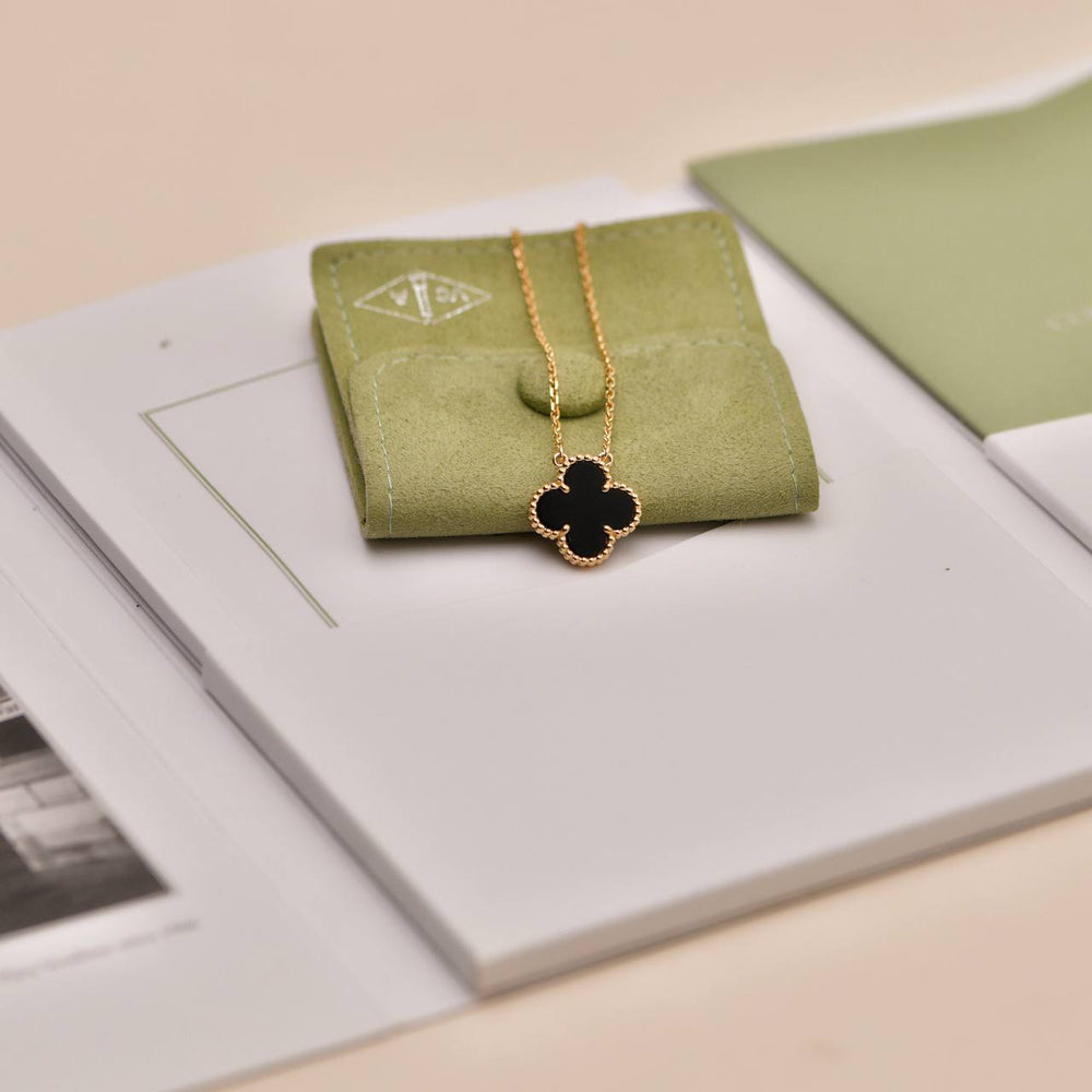 Preowned Authentic Van Cleef & Arpels Vintage Alhambra Pendant Necklace Onyx 18K Yellow Gold