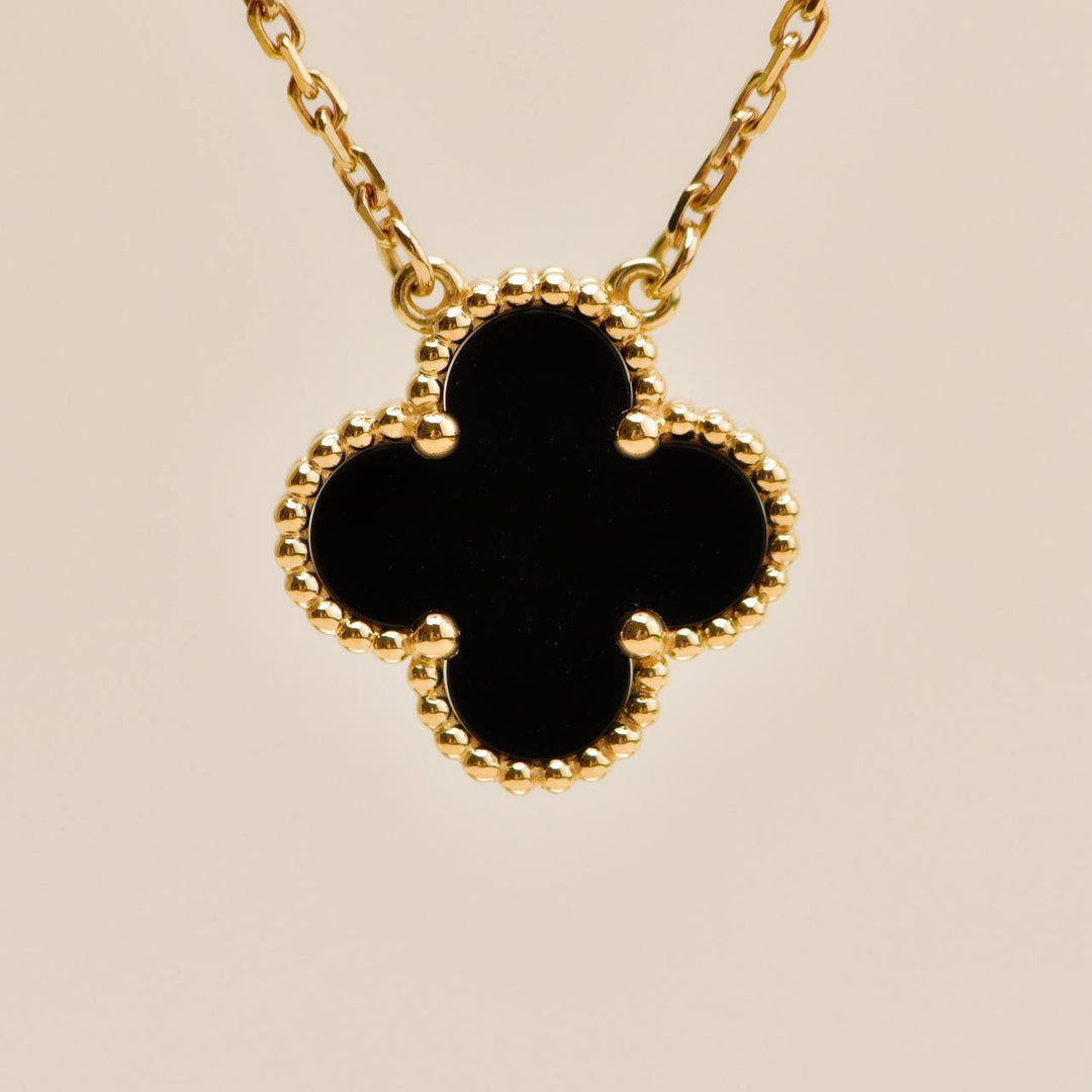 Authentic Used Van Cleef Vintage Alhambra Pendant Necklace Onyx 18K Yellow Gold