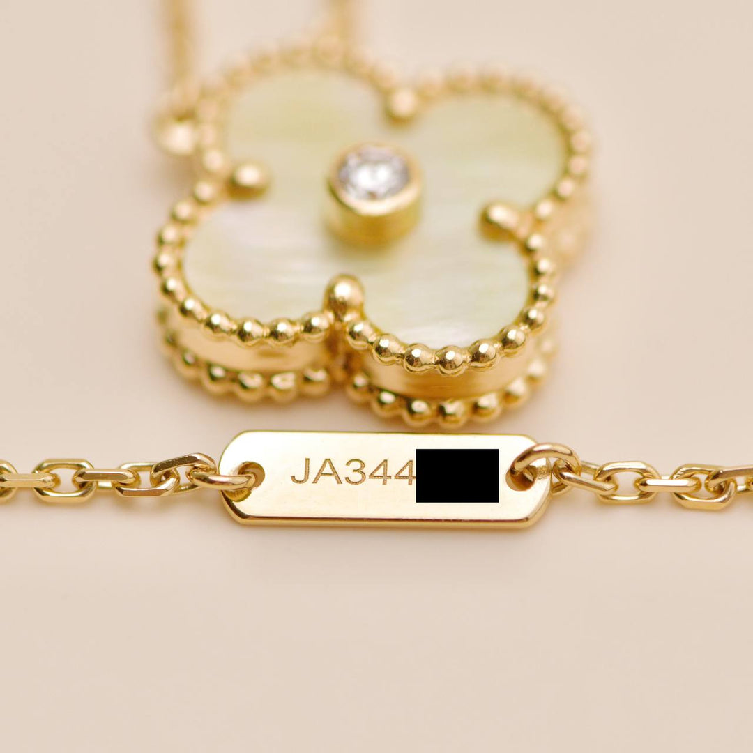 Second Hand Authentic Van Cleef 2018 Holiday Pendant Golden Mother of Pearl Diamond 18K Yellow Gold