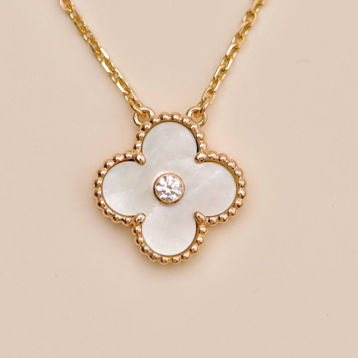 Second Hand Authentic Van Cleef Alhambra 2012 Holiday Necklace Diamond Mother of Pearl