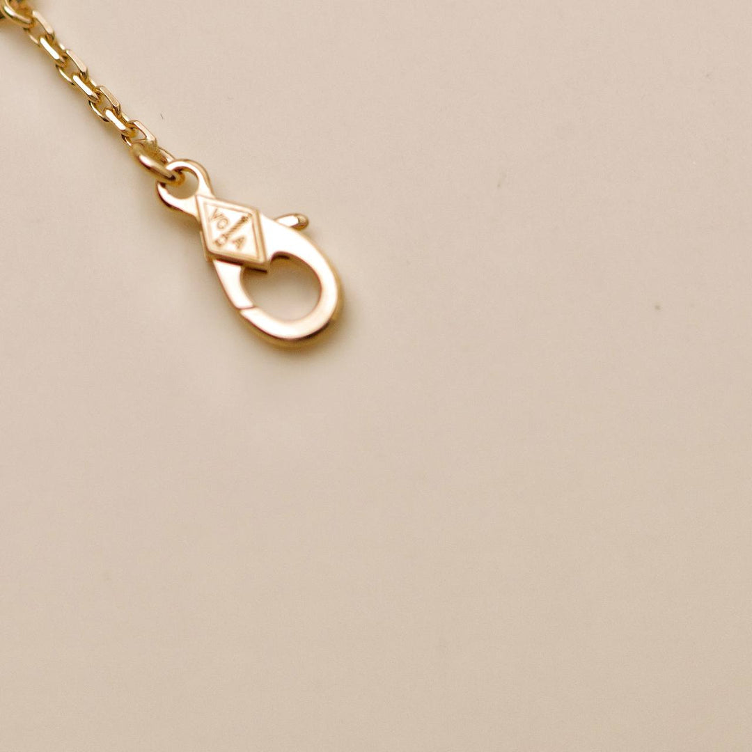Preloved Authentic Van Cleef Lucky Spring Plum Blossom Pendant Mother of Pearl 18K Rose Gold