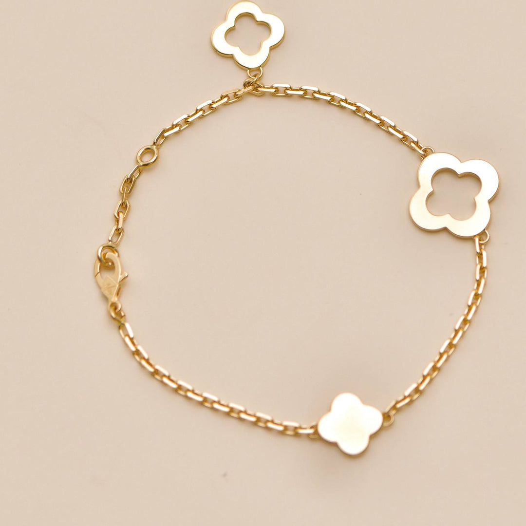 Van Cleef & Arpels Byzantine Alhambra Bracelet 18K Yellow Gold