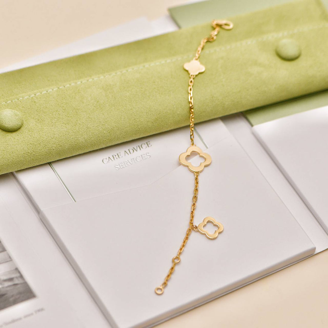 Van Cleef & Arpels Byzantine Alhambra Bracelet 18K Yellow Gold