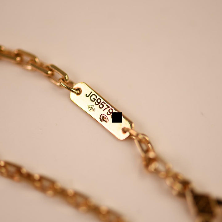 Second Hand Van Cleef Zodiaque Leonis Leo Bracelet 18K Yellow Gold