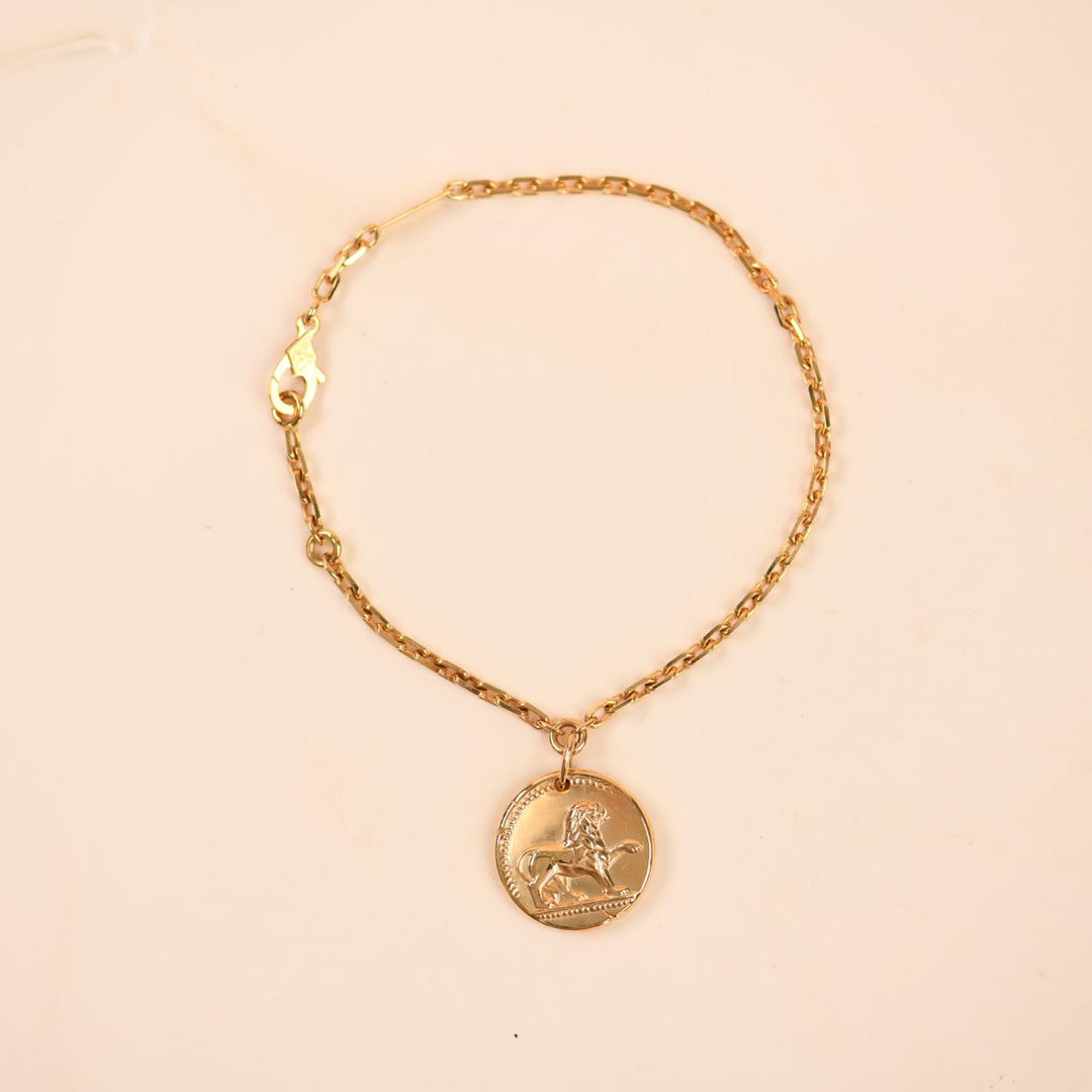 Preowned VCA Zodiaque Leonis Leo Bracelet 18K Yellow Gold