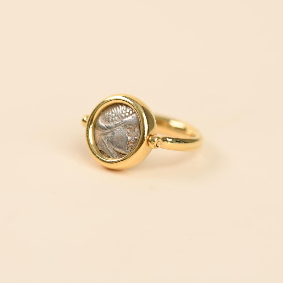Preloved Authentic Bulgari Vintage Monete Reversible Coin Swivel Ring 18K Yellow Gold