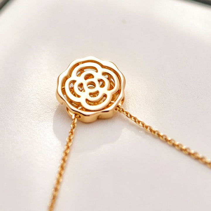 Second Hand Chanel Extrait de Camélia Necklace Diamond 18K Rose Gold