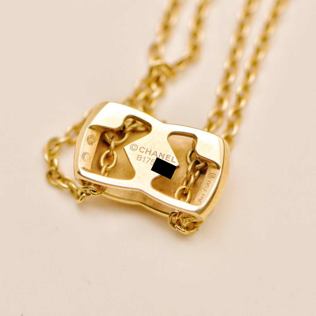 Second Hand Chanel Coco Crush Necklace in 18K Yellow Gold
