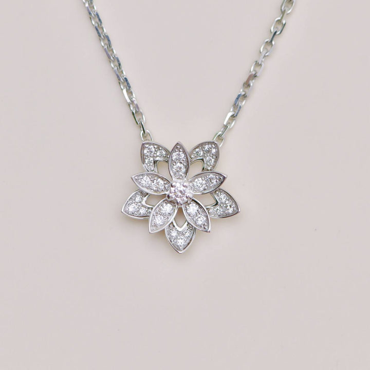 Preloved Authentic VCA Lotus Openwork Diamond Pendant 18K White Gold Mini Model