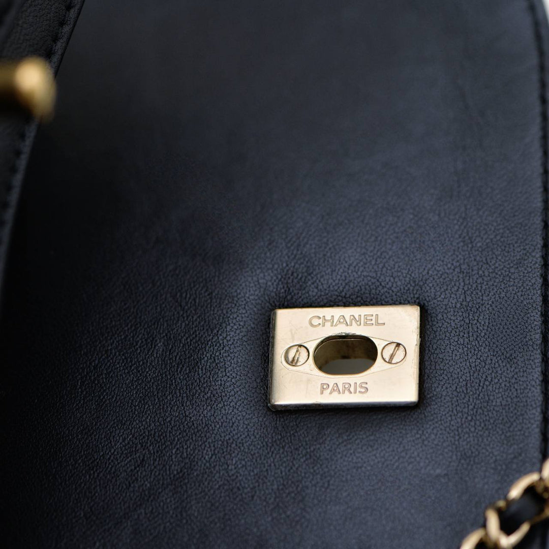 Preowned Chanel Lovely Day Flap Bag Black Lambskin Gold Tone Hardware