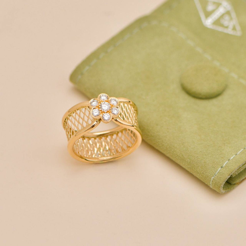 Preowned Authentic Van Cleef & Arpels Fleurette Ring Diamond 18K Yellow Gold Size 54