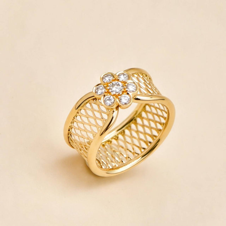 Second Hand Authentic Van Cleef & Arpels Fleurette Ring Diamond 18K Yellow Gold 