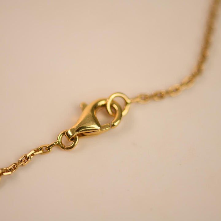 Second Hand Authentic Van Cleef Vintage Alhambra Carnelian Pendant 18K Yellow Gold