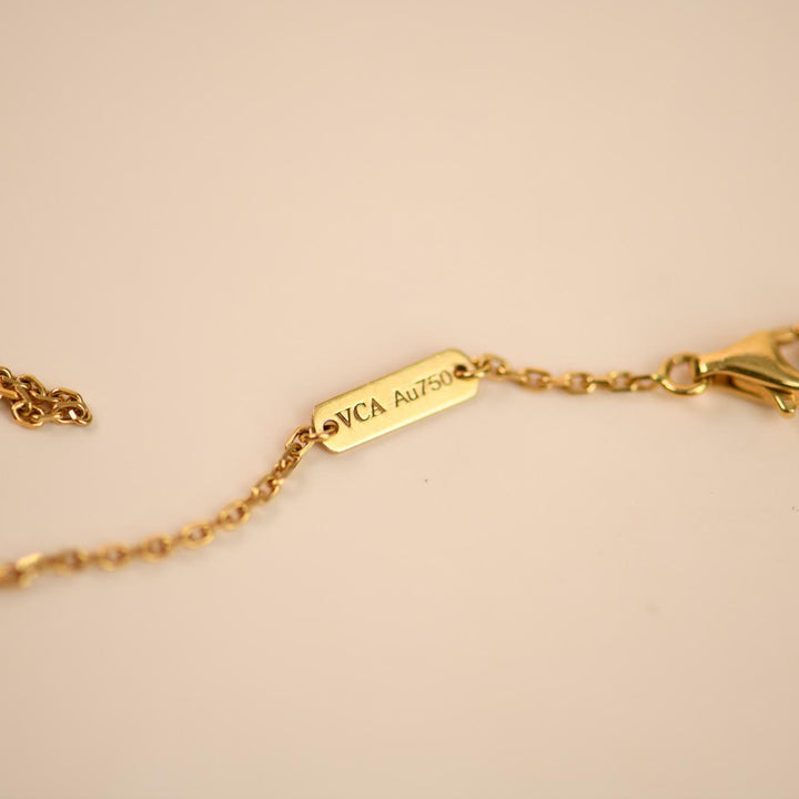 Preloved Authentic VCA Vintage Alhambra Carnelian Pendant 18K Yellow Gold