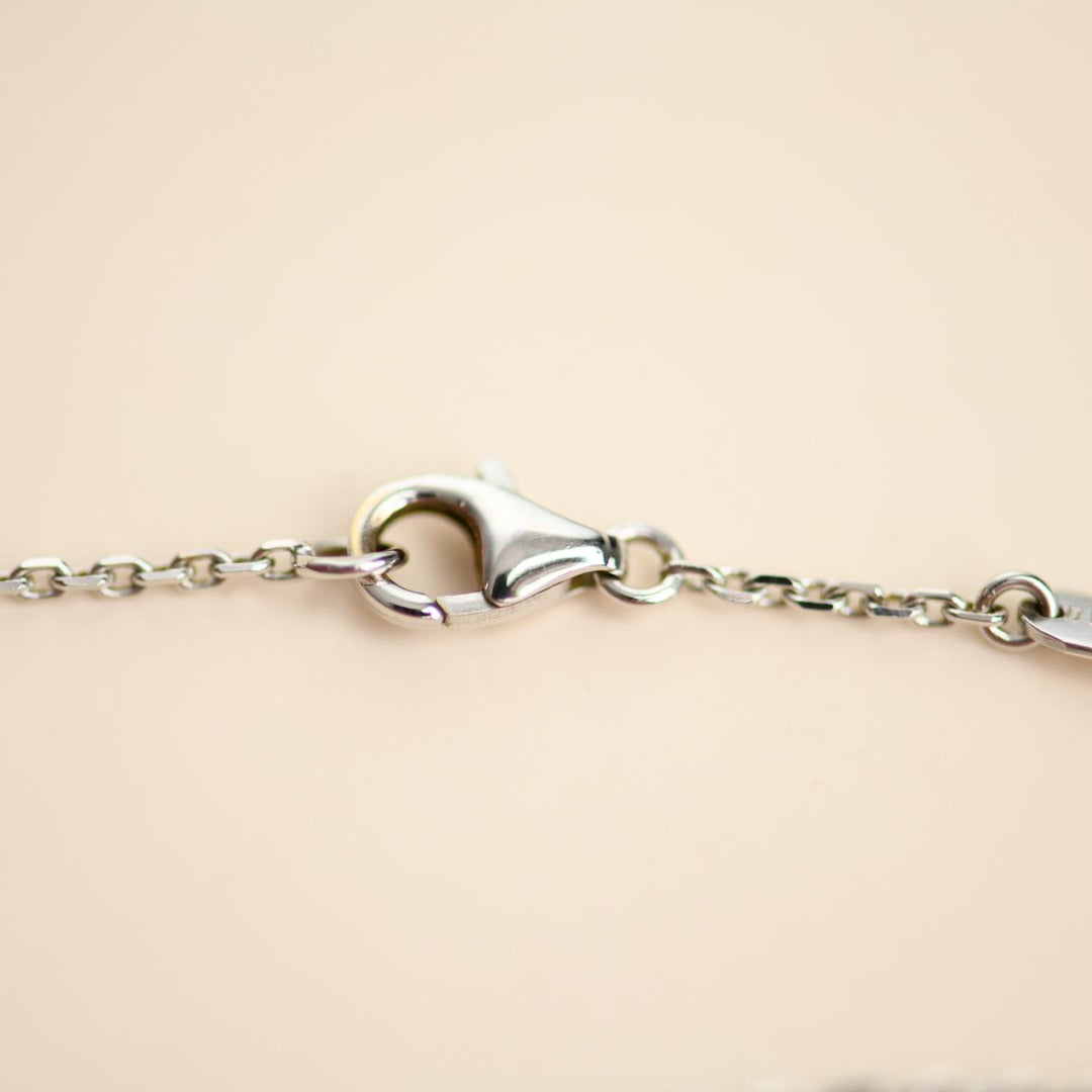 Preowned Authentic VCA Lucky Star Pendant Grey Mother of Pearl 18K White Gold