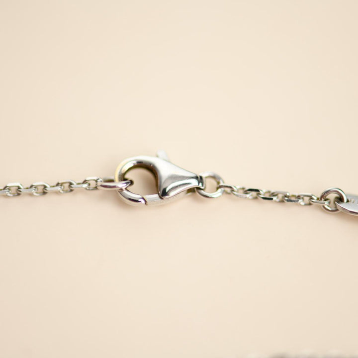 Preowned Authentic VCA Lucky Star Pendant Grey Mother of Pearl 18K White Gold