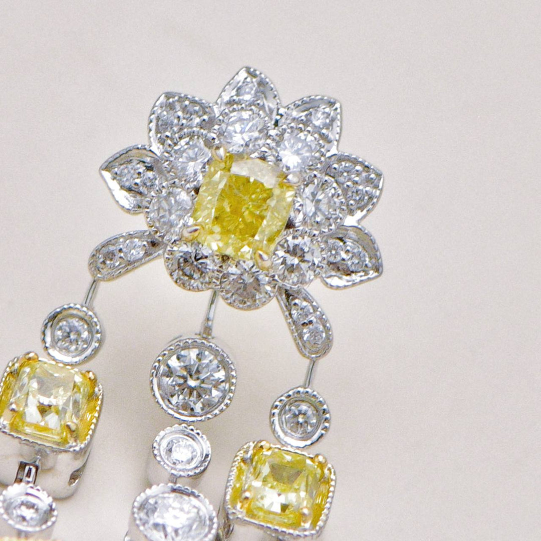 Chandelier Diamonds 18K White Gold Earrings