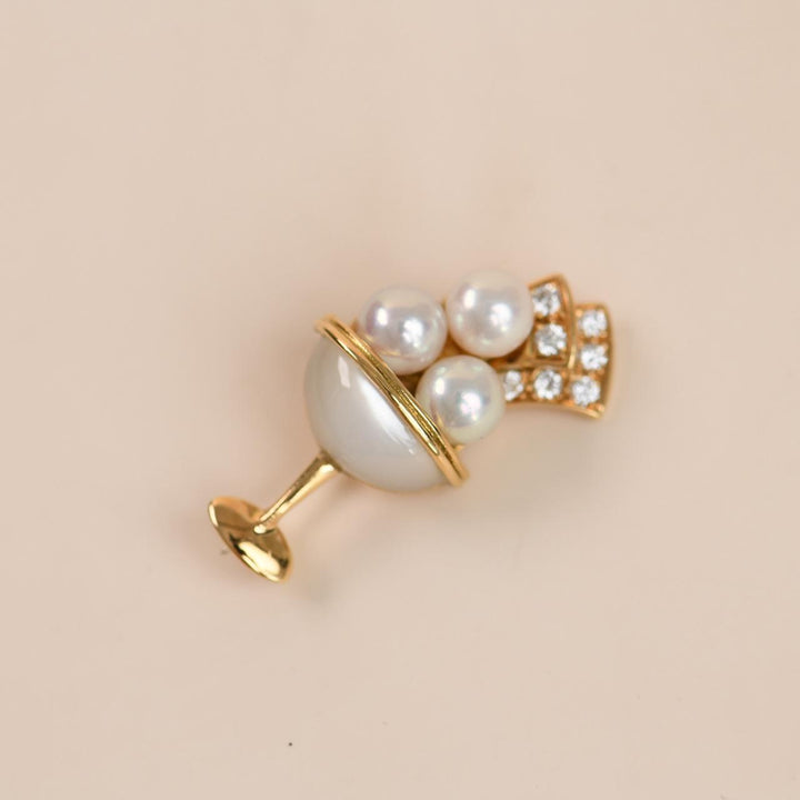 Preowned Van Cleef Diamond Mother of Pearl Brooch 18K Yellow Gold