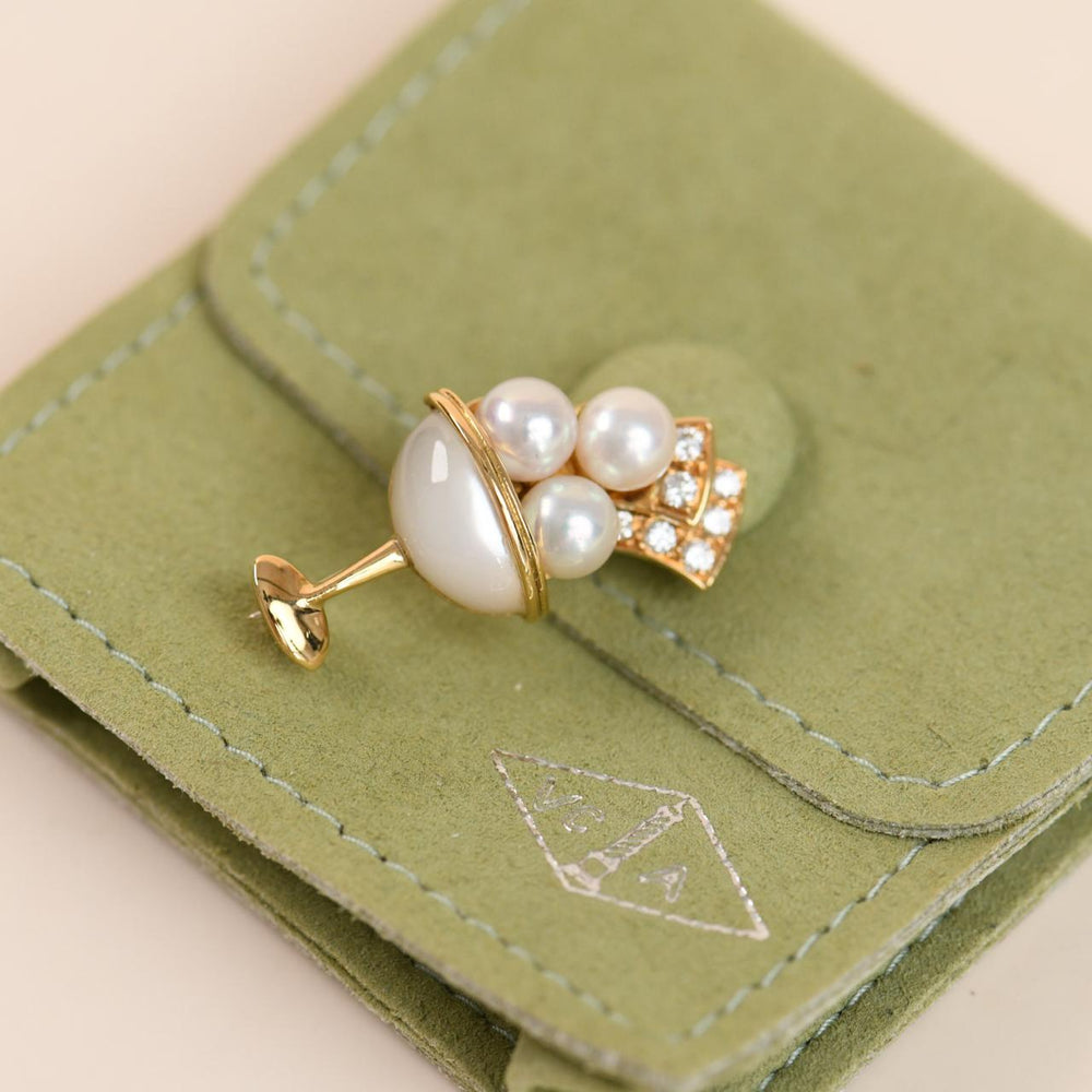 Preloved Van Cleef & Arpels Diamond Mother of Pearl Brooch 18K Yellow Gold