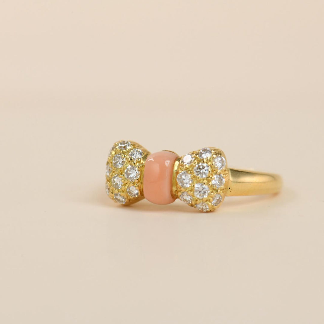 Preloved Authentic Van Cleef Coral Diamond Bow Ring 18K Yellow Gold 