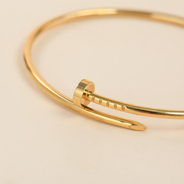 Second Hand Cartier Juste un Clou Bracelet Small Model 18K Yellow Gold 