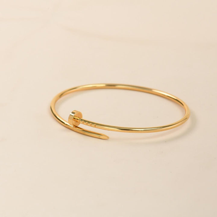Preowned Cartier JUC Bracelet Small Model 18K Yellow Gold 