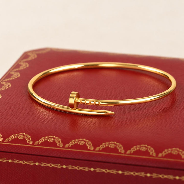 Preowned Cartier Juste un Clou Bracelet Small Model 18K Yellow Gold 